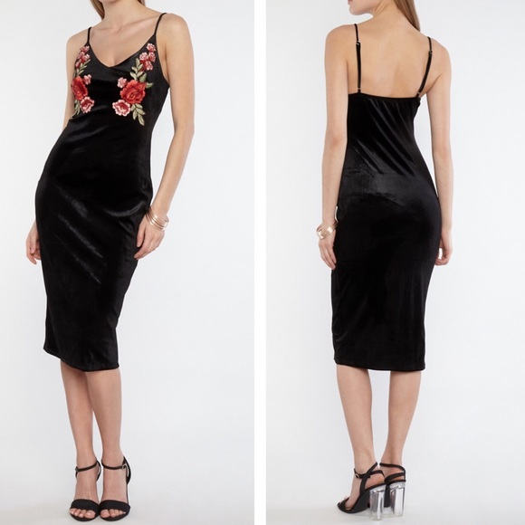 Dresses & Skirts - Floral Applique Velvet Dress